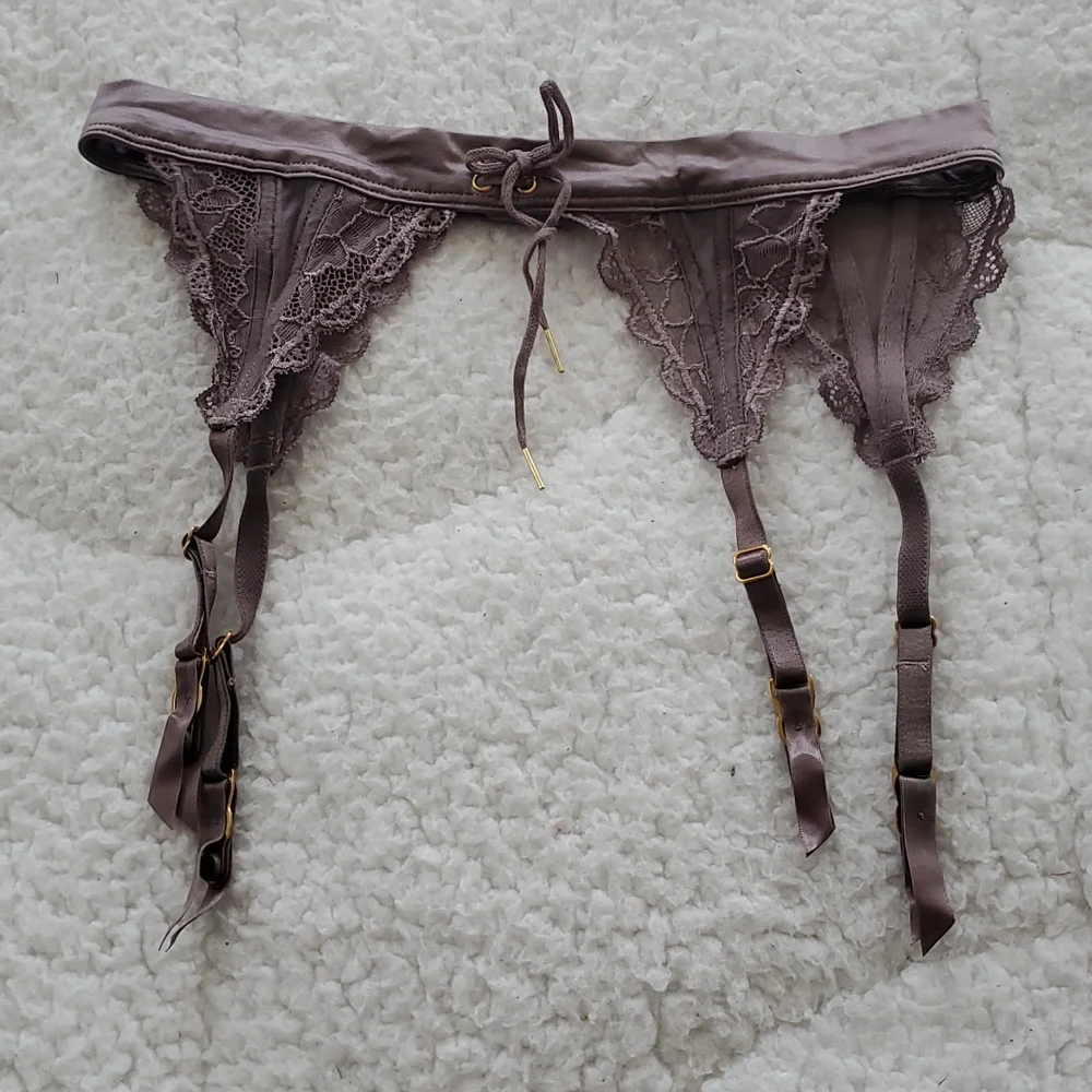 Victoria's Secret Pastel Garter Belt Bundle - Picture 6 of 16